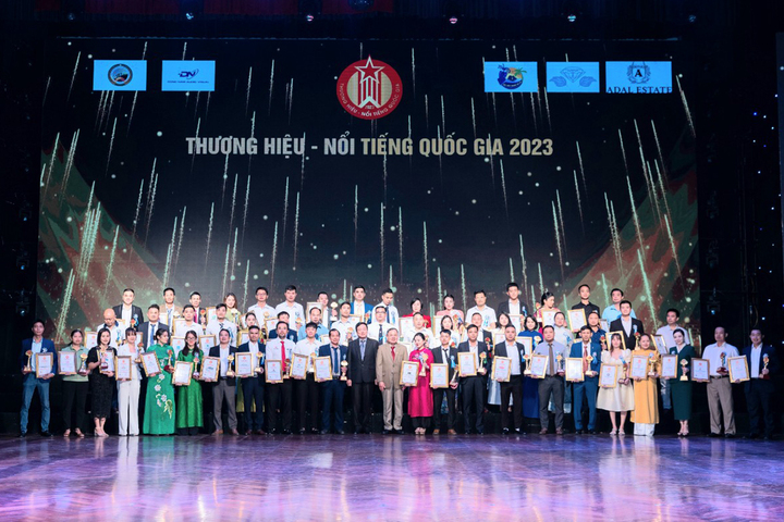 SEDU English Center lọt Top 10 Thương hiệu nổi tiếng Quốc gia