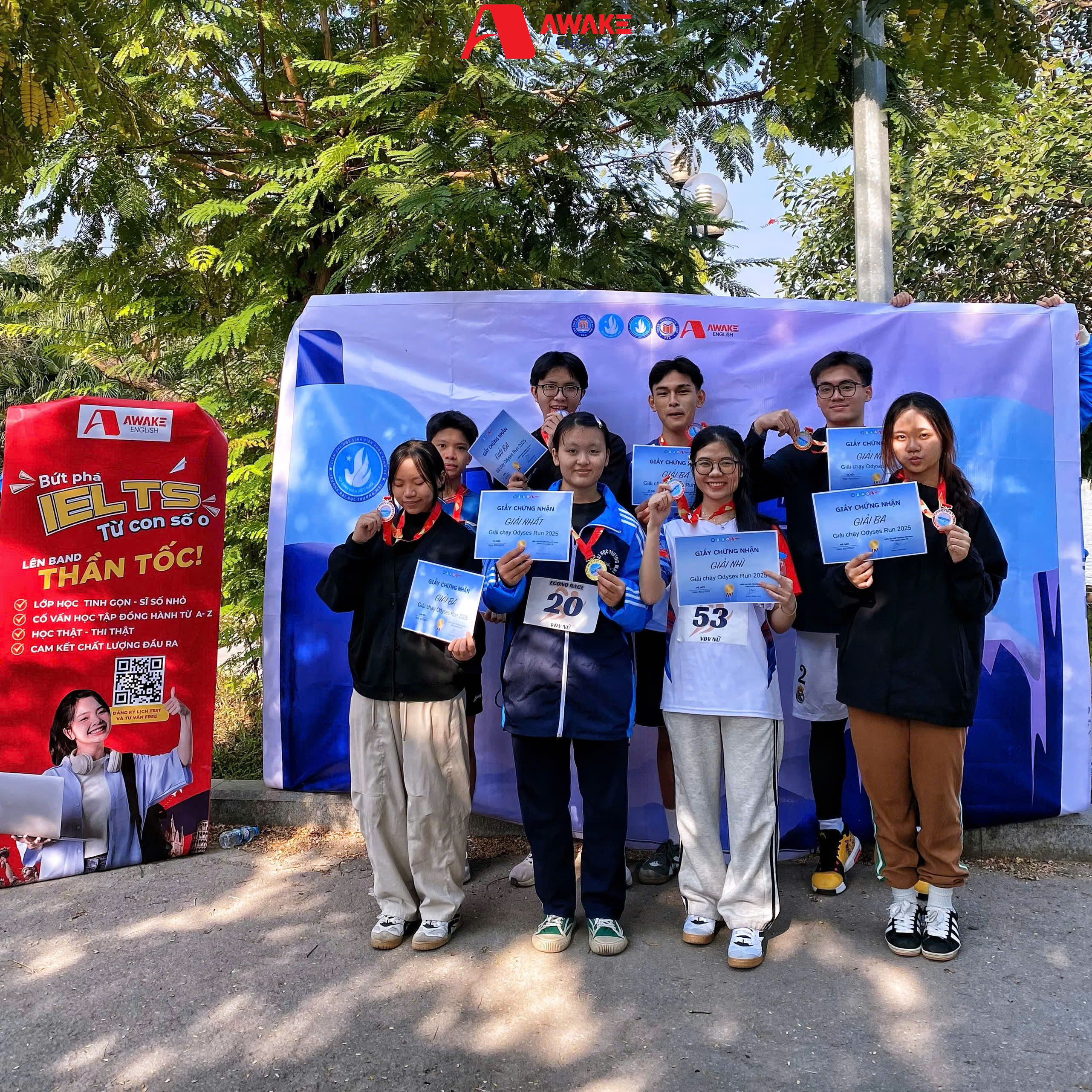 Awake English đồng hành cùng Odyssey Run – Hội thao Khoa Kinh tế, Đại học Thương mại: Bứt phá giới hạn – Chinh phục đích đến mới